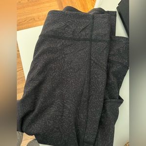 Lululemon invigorate high rise 23 inch size 20